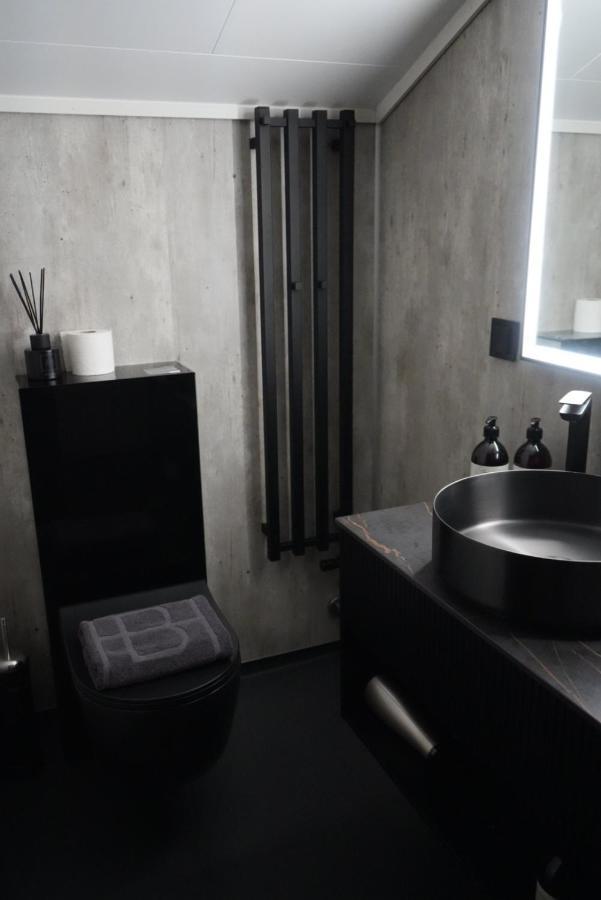 Basecamp Hotel Лонг'їр Екстер'єр фото